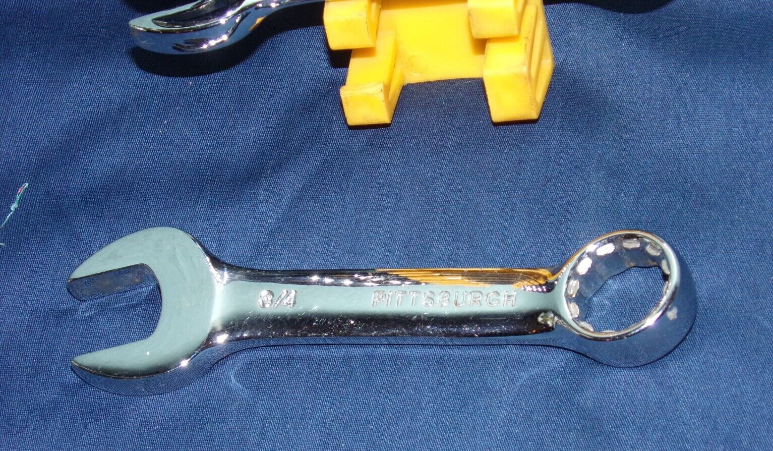Picture 3 of 4