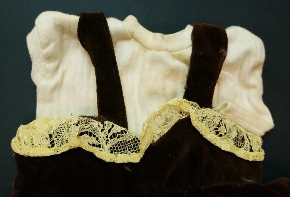 复古 9 英寸娃娃连衣裙棕色灯芯绒带亮黄色蕾丝和白色罩衫 — 第 2/4 张图片