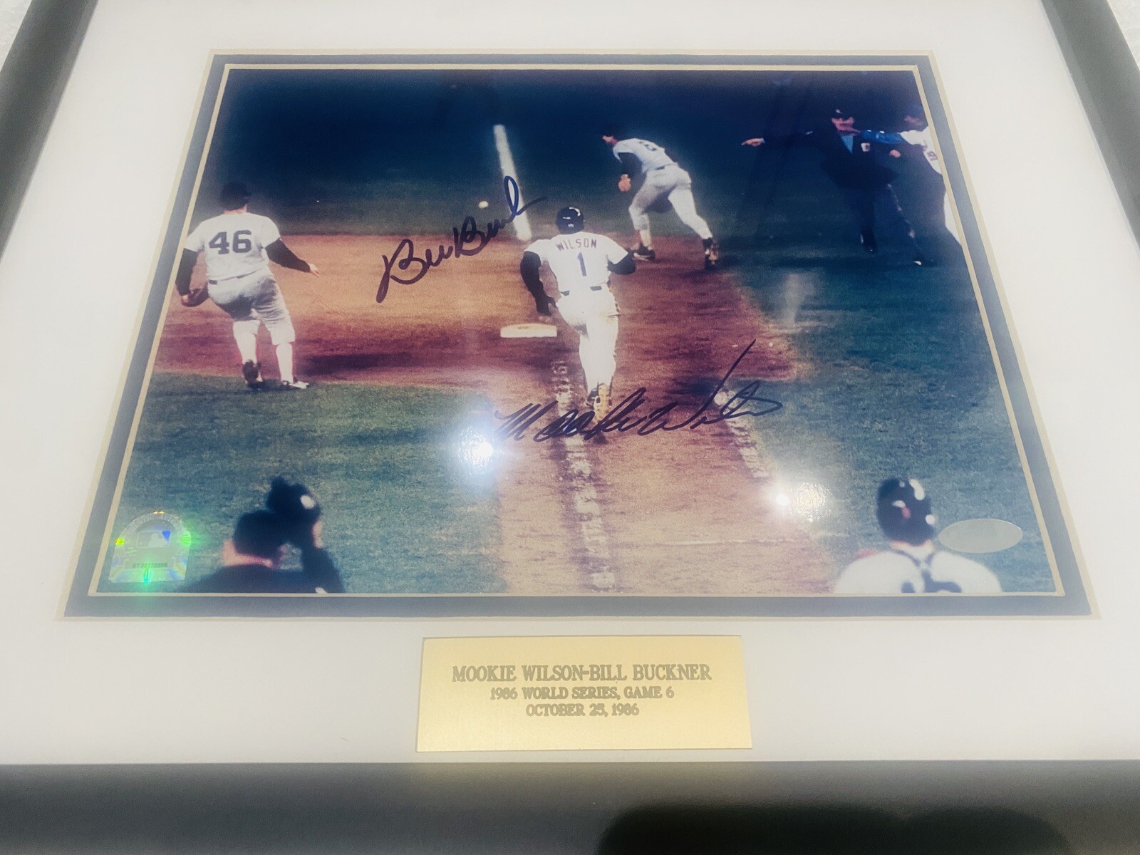 Bill Buckner Autographed Signed Boston Red Sox Mookie Wilson 1986 World Series Error Framed 8x10 Photo 