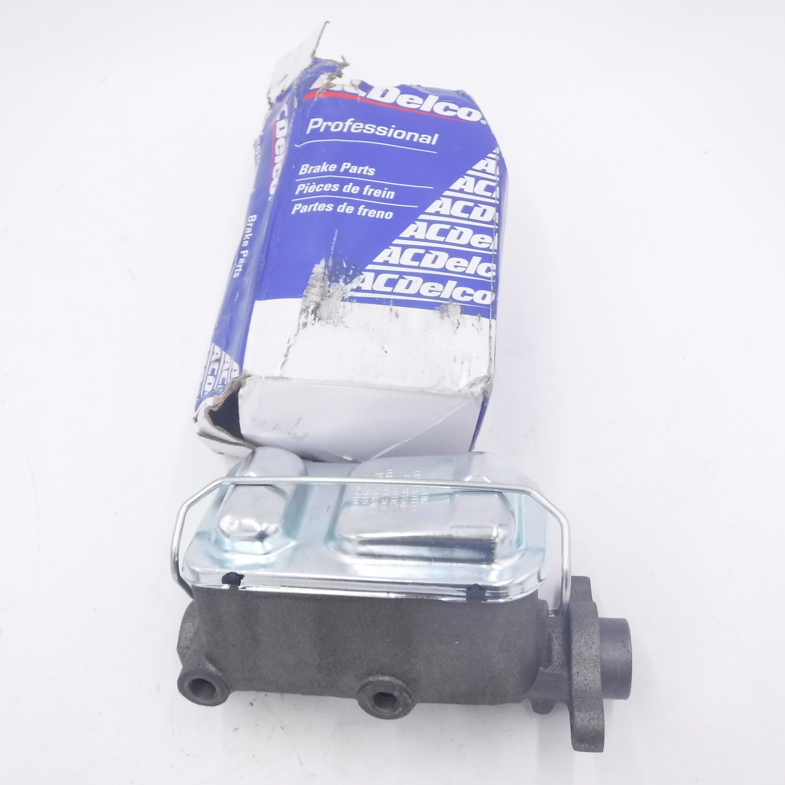 Genuine ACDelco Brake Master Cylinder 18M71 For 1974-1983 Chevrolet CK Pickup - OneClick Warehouse