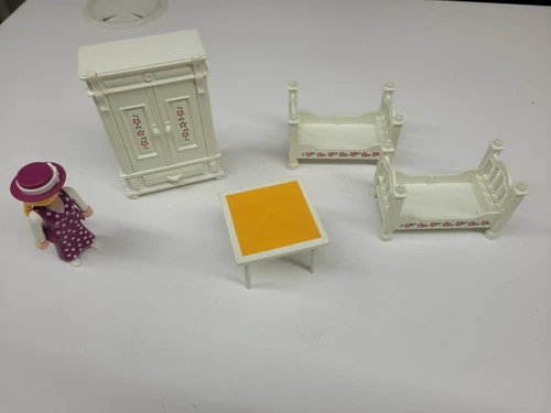 Playmobil Furniture Lot Vintage Bedroom Beds Armoire Table Mom