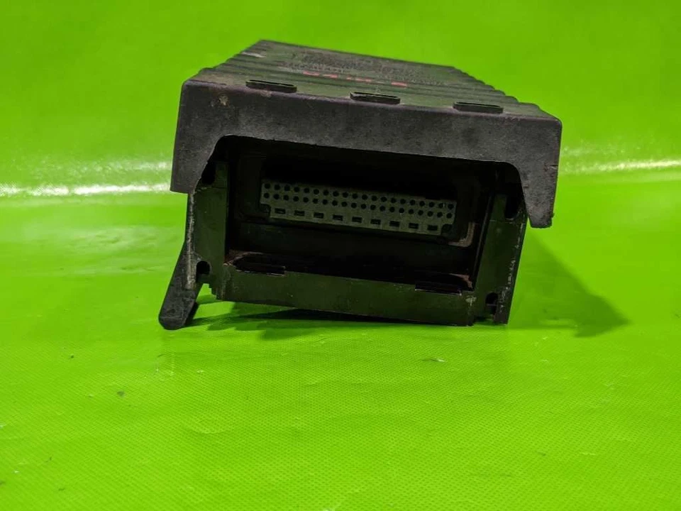 06 07 CAJA RELÉ FUSIBLES CARAVANA OEM 4214-9 Foto 4 de 4