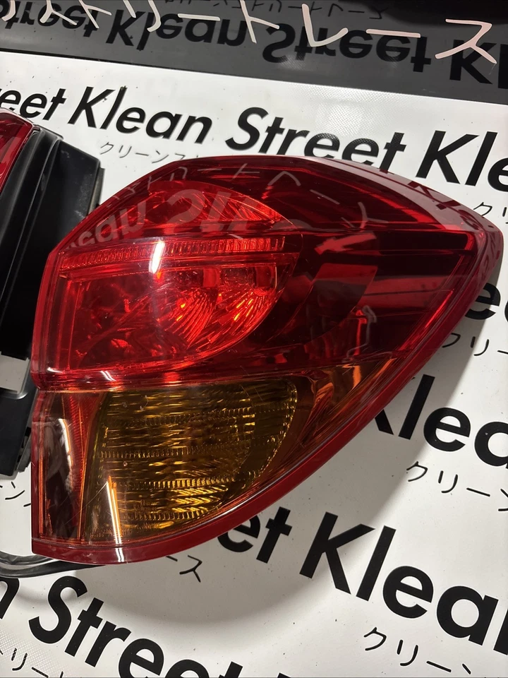 Subaru Genuine Legacy Outback BPE BP5 BP9 05-07 Tail Light Left Right Pair OEM - Image 2 of 4