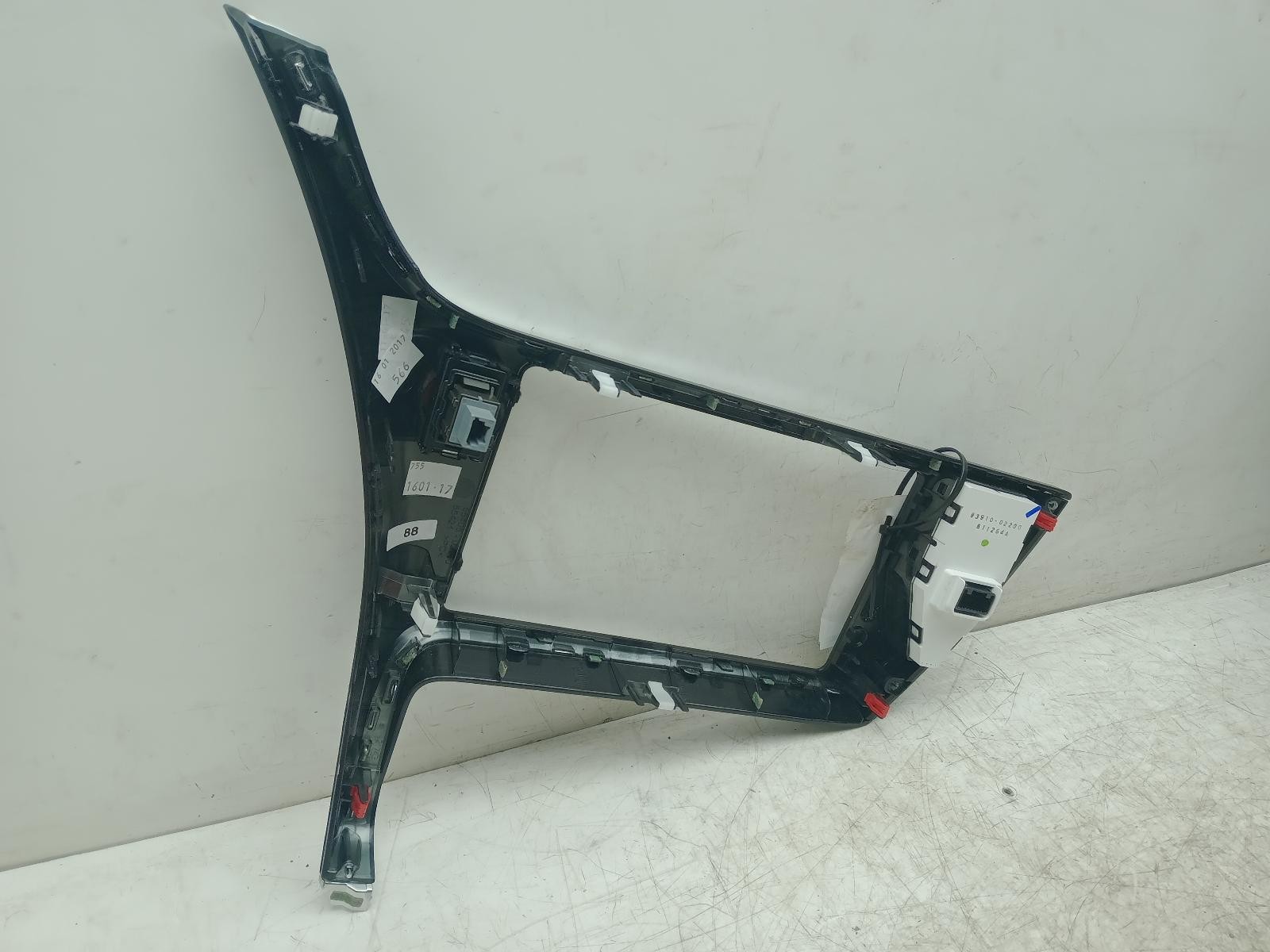 TOYOTA AURIS DASHBOAR TRIM DISPLAY PANEL HAZARD SWITCH MK2 2015-2019 5540502880