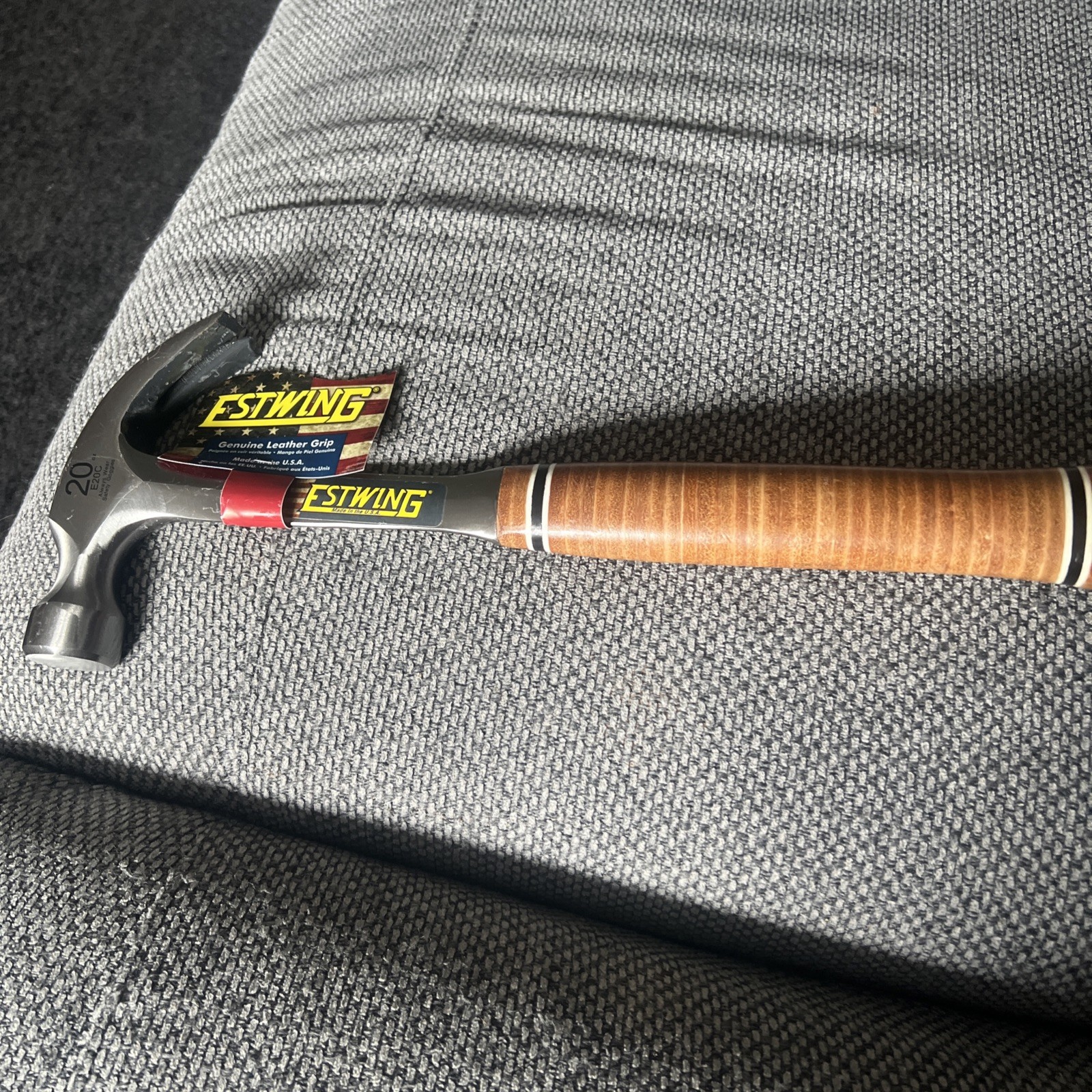 Estwing E20c Curved Claw Hammer - Leather Grip 20oz