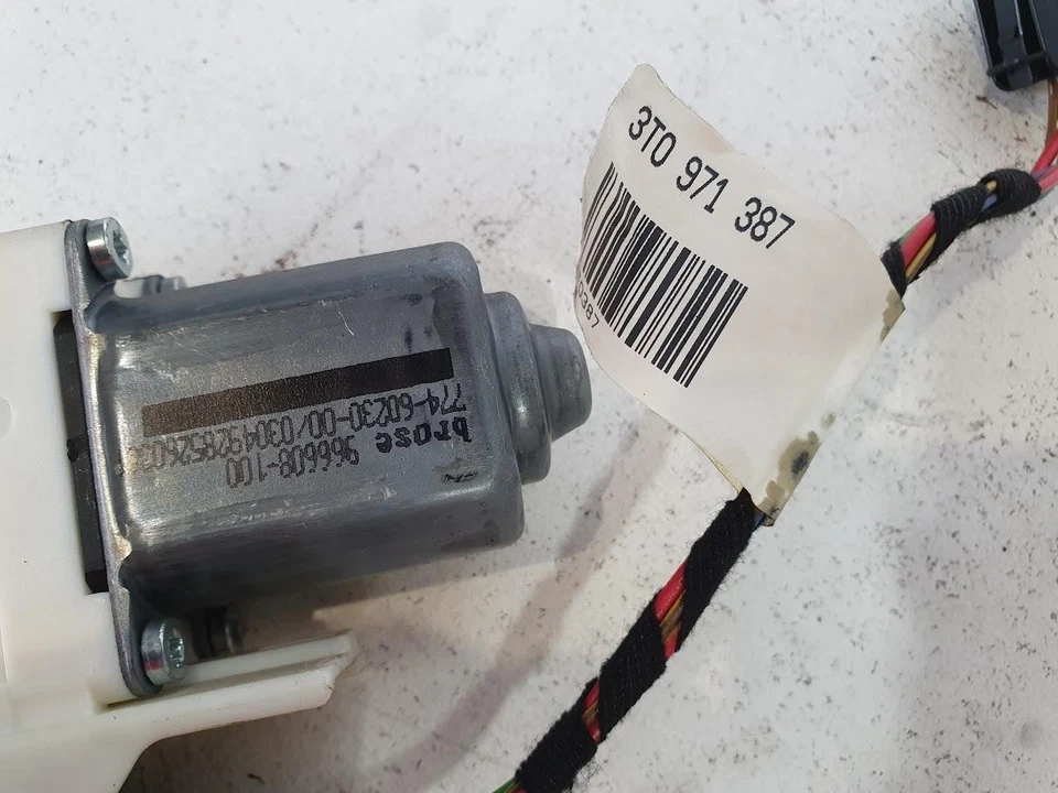 SKODA SUPERB LEFT REAR WND/ MOTOR ONLY 8K0959811,  3T, 03/09-12/15 - Image 3 of 4