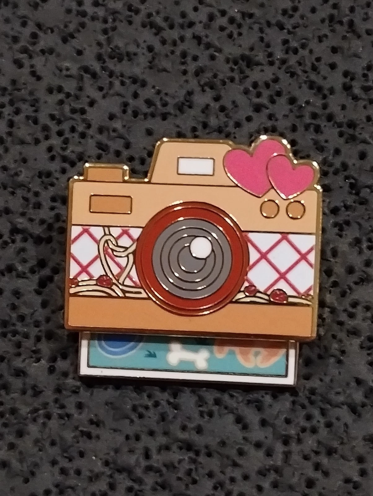 Loungefly Disney Lady and the Tramp Cats and Dogs on Cameras Trading Pin 179252