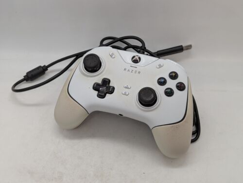 Razer Wolverine V2 gaming controller USB wired white for Xbox X S One PC B - Picture 2 of 16