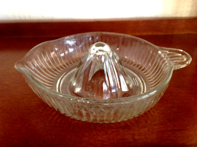 VINTAGE GLASS HAND JUICER RIBBED HEAVY GLASS WELL MADE