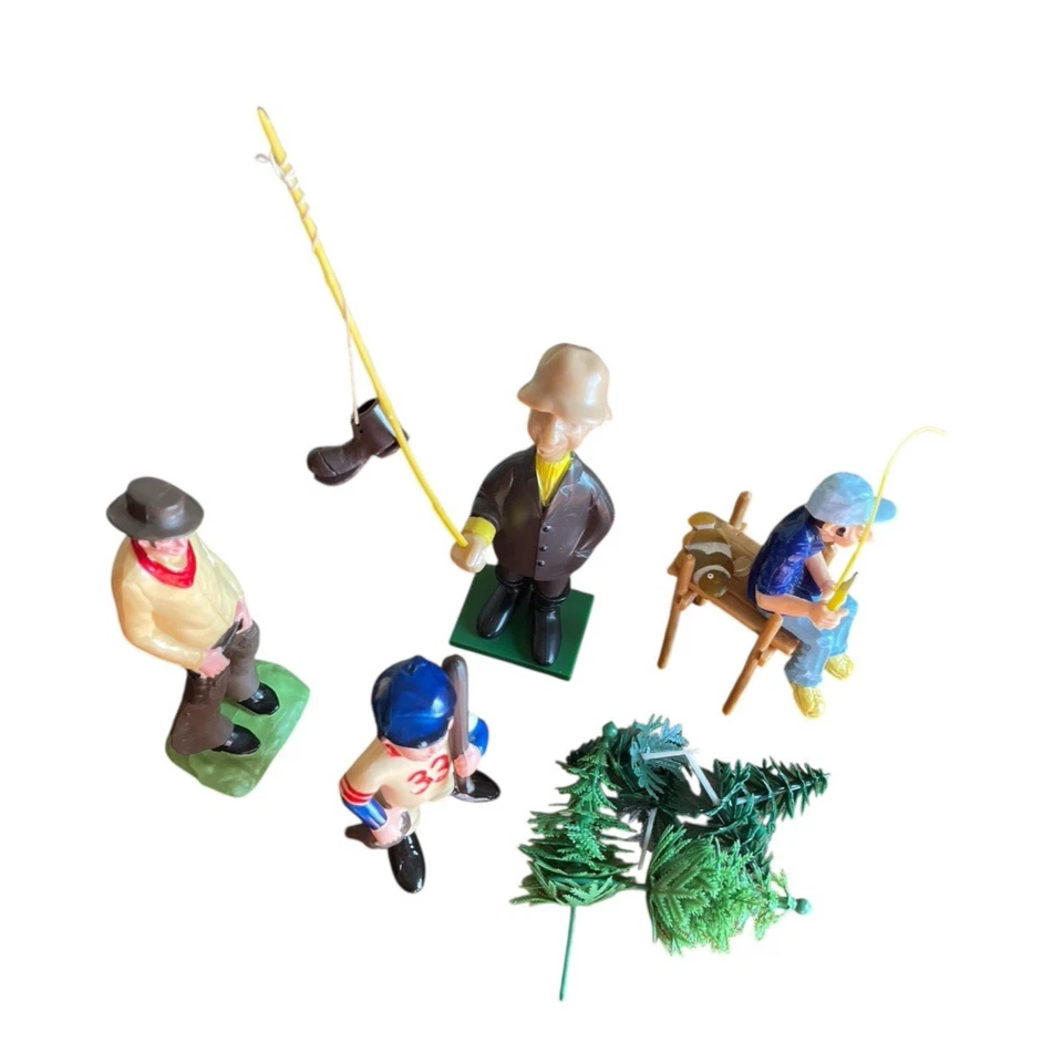 CUATRO Wilton Cake Topper Vaquero Hombre en Muelle Viejo Hombre Botas de Pesca Jugador de Béisbol Foto 4 de 4