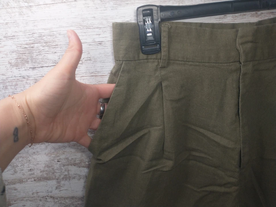 Pantalones Cortos Forever 21 Contemporáneos Para Mujer Elegantes Verdes Talla L Tiro Medio Lino Foto 4 de 4