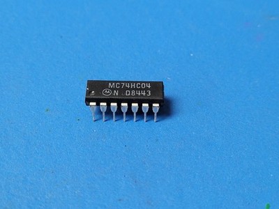 (5 PCS) MC74HC04N MOT Inverter, 6-Func, 1-Input, CMOS, PDIP14