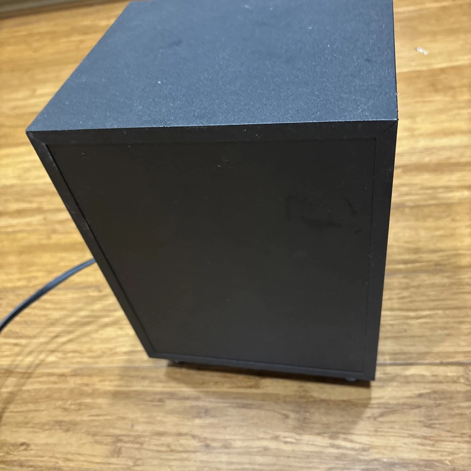 Logitech Z506 Surround Sound 5.1 solo subwoofer - Immagine 2 di 4