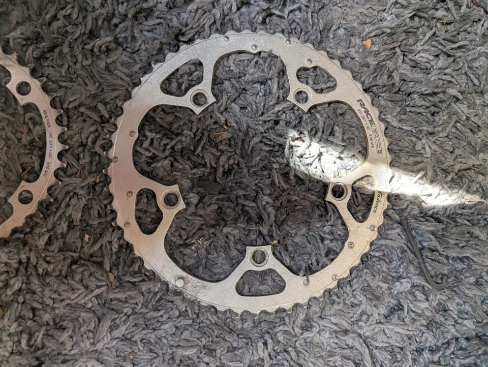 Piñón Race Face 2 engranajes y radios platino personalizados Ultra Lyte Foto 4 de 4