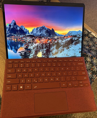 Microsoft Surface Pro 9 13'' i5-1235U 8GB 238GB Black Wi-Fi Touch w/ Pen KB