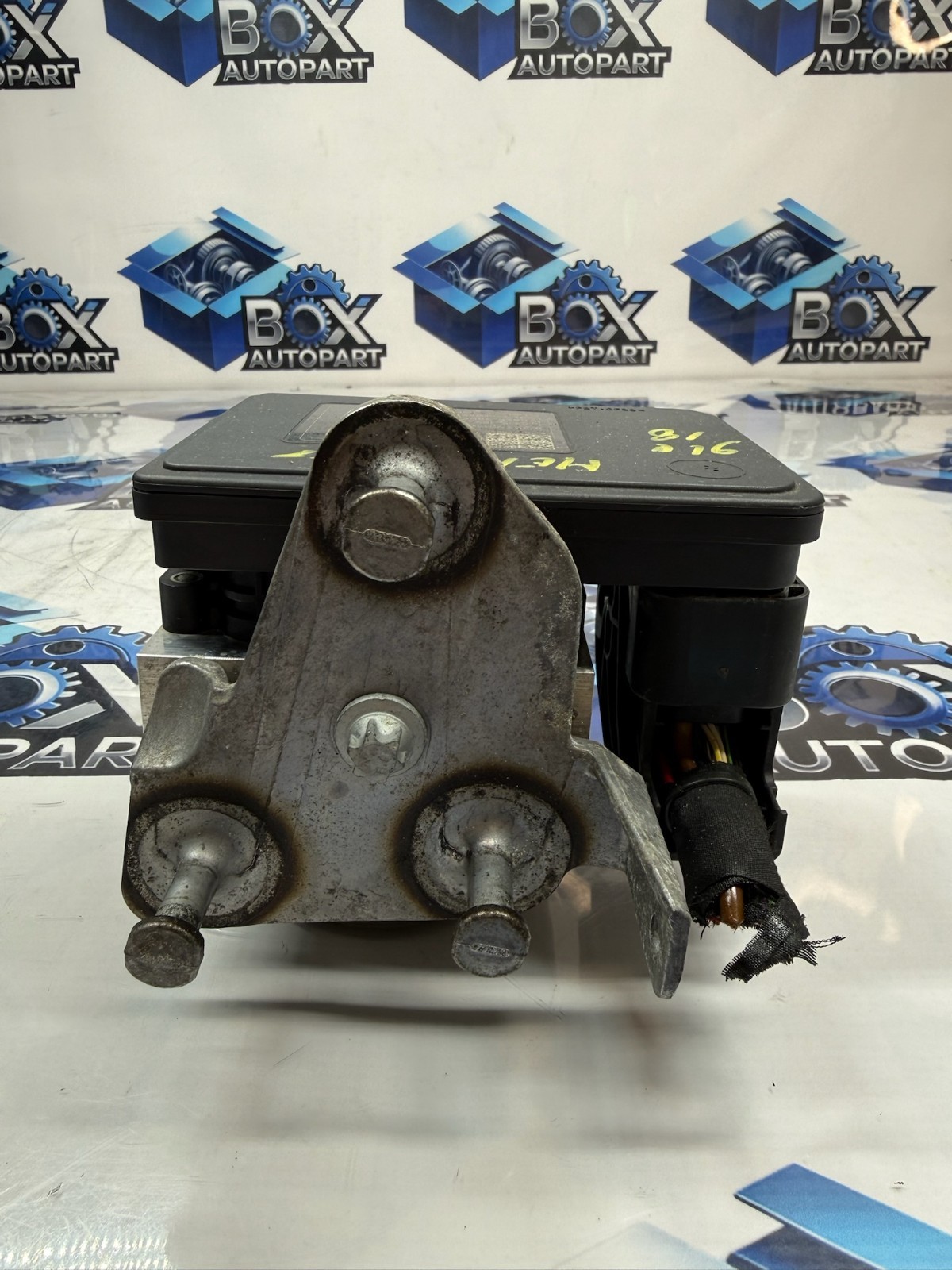 2018-2023 MERCEDES GLC300 ANTI-LOCK BRAKE PUMP UNIT A2539011400 OEM