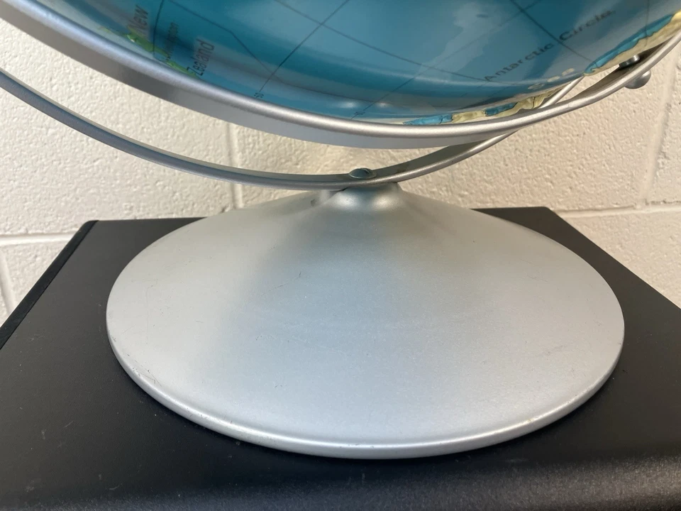 Globo topográfico inclinable vintage Nystrom 16" LECTURA GIRATORIA 33R-47 Foto 4 de 4