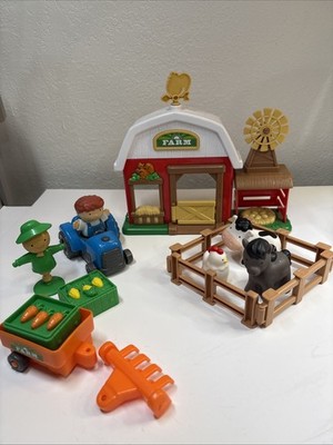 Playgo Playset Busy Farm Life Plays Songs Sounds Tested Tractor Animals Fence
