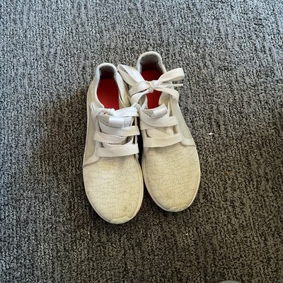 Bounce Womens Edge Lux  White/Gray  Running Shoes / Sneakers - U S Size 7