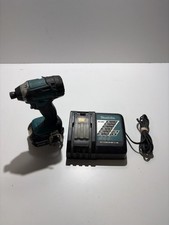 MAKITA XDT11 1/4" Impact Driver with Battery and Charger (P32013809)