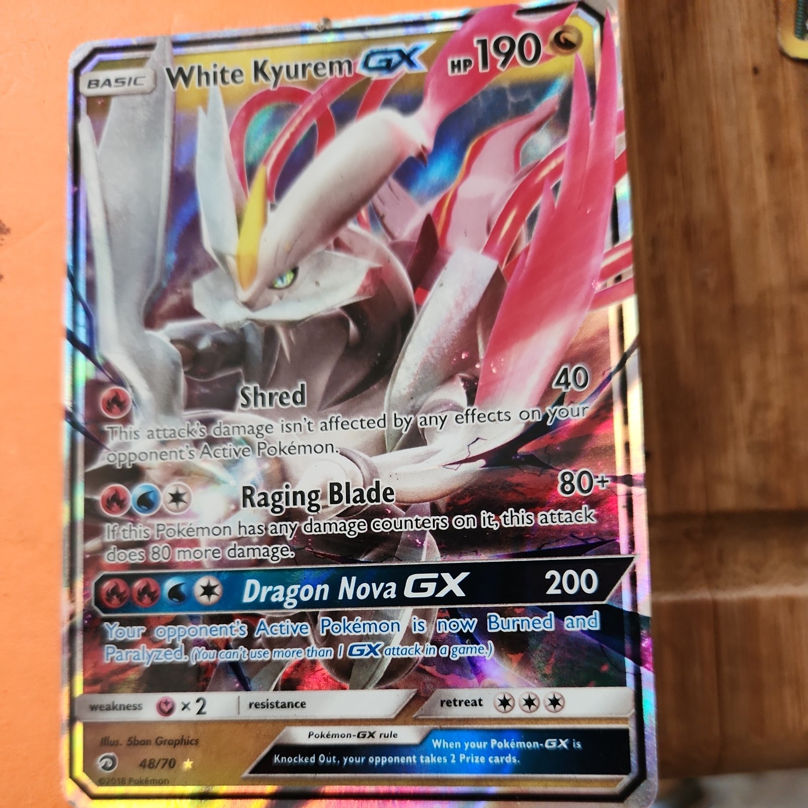White Kyurem GX 48/70 Dragon Majesty Holo nm