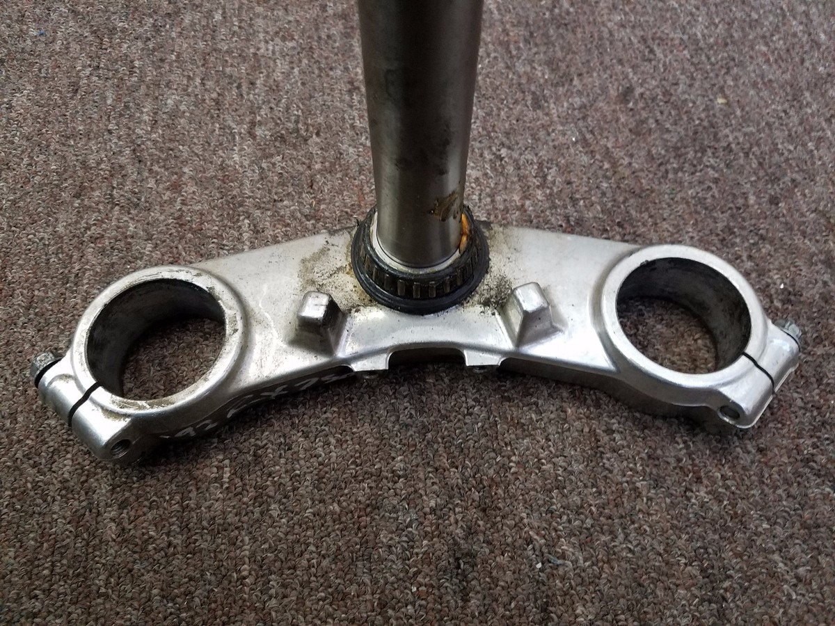 Used Factory OEM Lower Triple Tree Clamp Kawasaki Ninja ZX7R