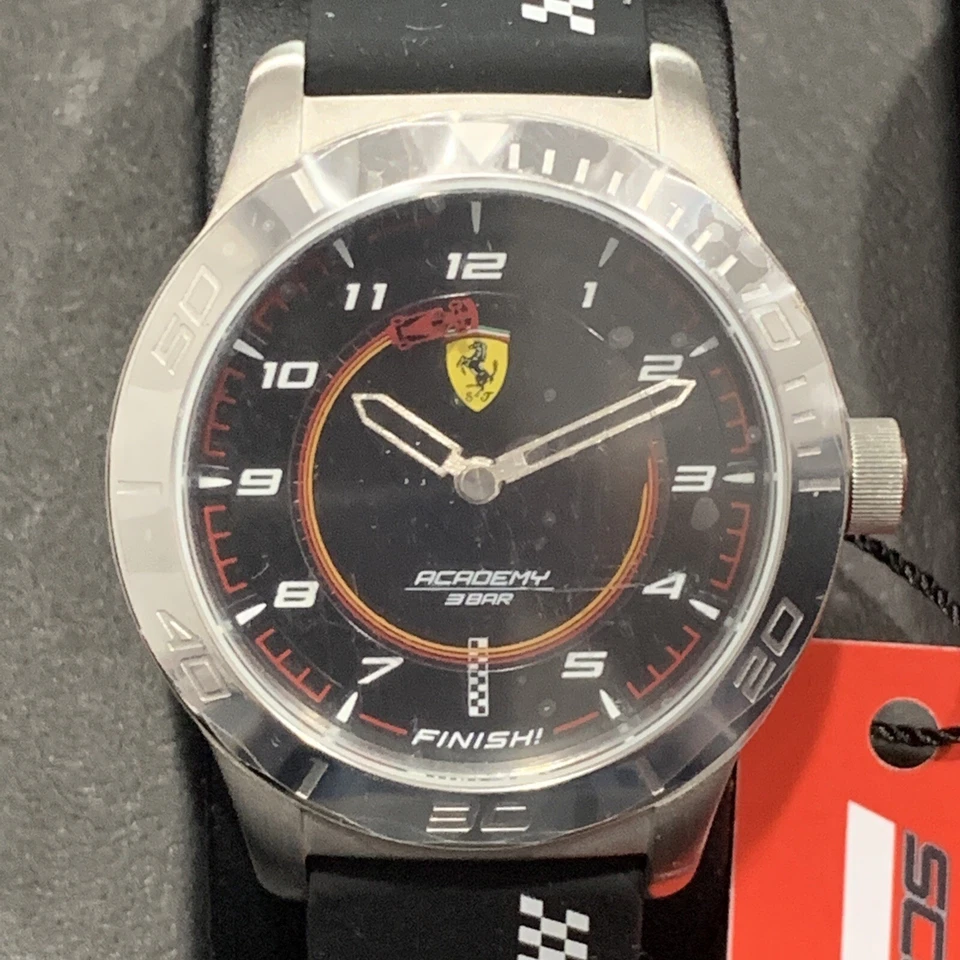 NUEVO CON ETIQUETAS FERRARI MUJER RedRev Negro Correa Silicona Reloj Set de Regalo Foto 3 de 4