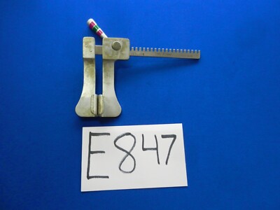 E847 V. Mueller CH-1249 Cooley Retractor