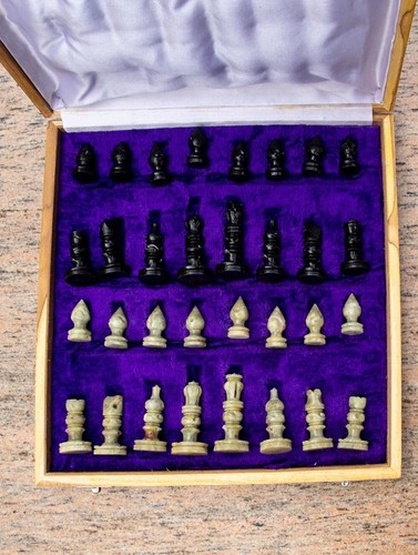 White Marble Chess Set, Modern Chess With Marble Pieces, Indoor Game Decor - Picture 5 of 5