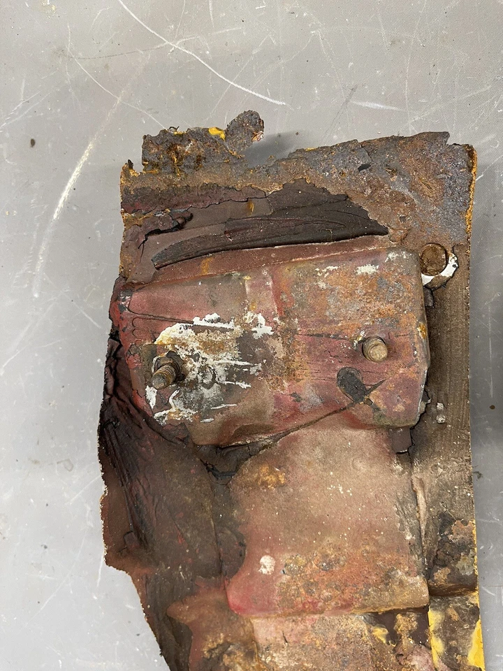 Chevy Impala 1965 asiento con canastilla soportes de montaje en piso convertible de 2 puertas techo rígido Foto 2 de 4