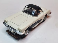 VINTAGE AURORA CORVETTE HARD TOP VIBRATOR WHITE   (CLONE) TJET  HO SLOT CAR