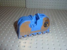 LEGO Horse Barding, Ruffled Edge with Knights Kingdom II Lion 2490pb05 Set 8781