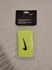 NIKE DRI-FIT REVEAL DOUBLEWIDE WRISTBANDS 2 PK Volt Black