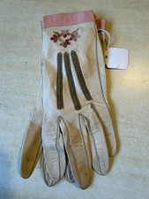 Vintage Antique Doe Skin Gloves with Beautiful detail embroidery French Small