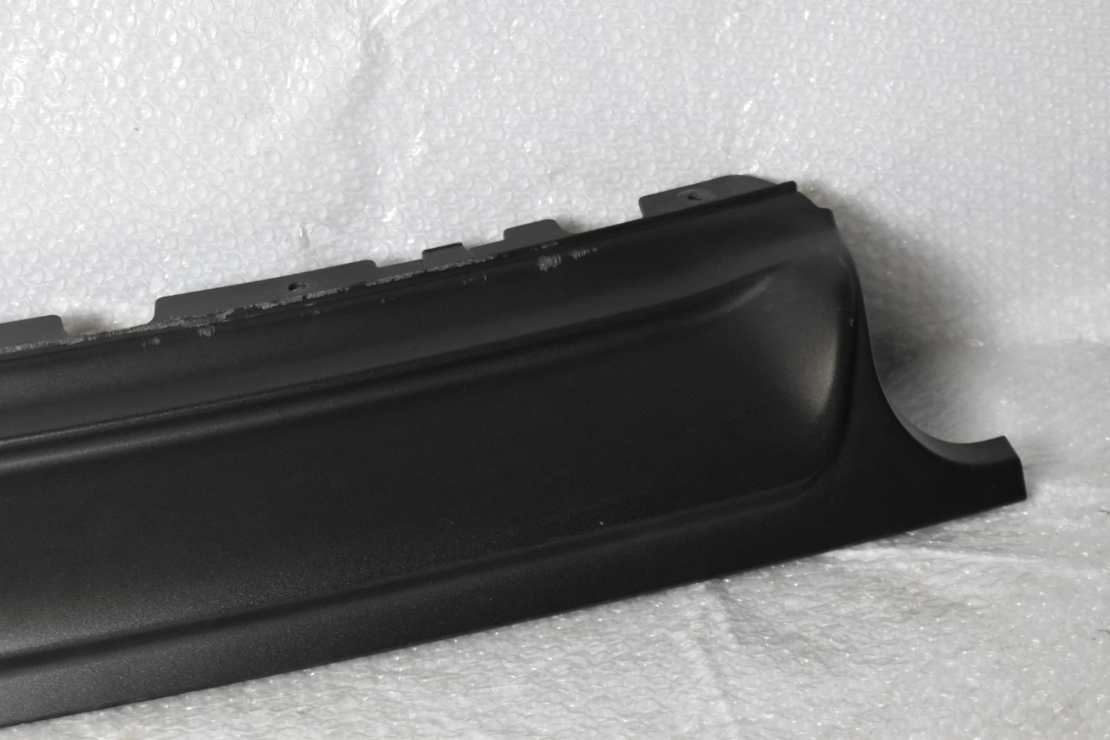 14-19 Maserati Ghibli Rear Bumper Center Lower Molding Trim 670010777 OEM