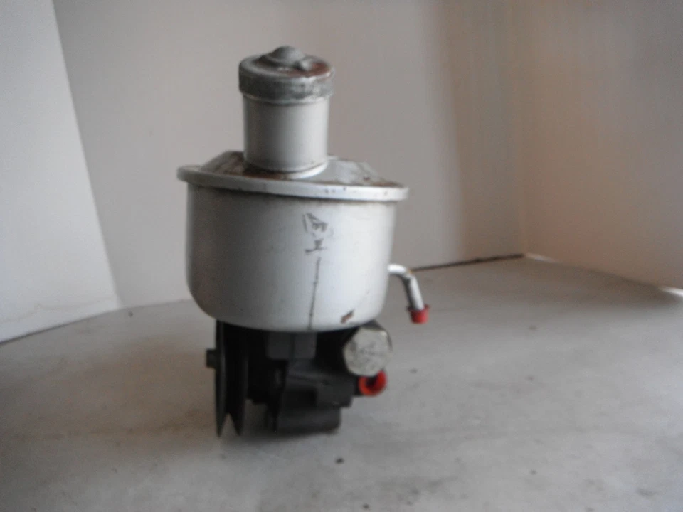 NOS 1959 1960 FORD GALAXIE POWER STEERING PUMP ASSEMBLY FOMOCO STARLINER - Image 3 of 4