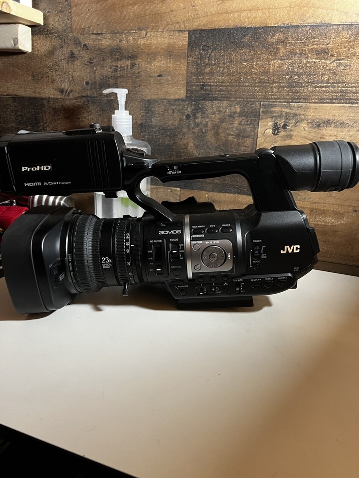 JVC GYHM660 ProHD Video Camera Bundle Case and Tripod 46838074172