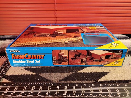 Ertl Farm Country Machine Shed Set 1/64 Plastic Replica Collectible - 第 5/6 張圖片