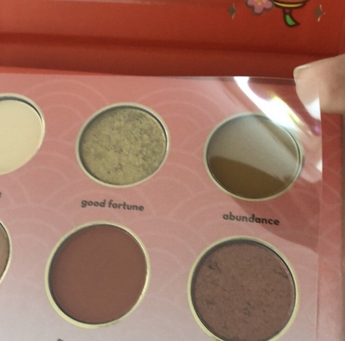 THE CREME SHOP X HELLO KITTY AND FRIENDS MOON GAZE 9 COLOR PALETTE NEW - Picture 4 of 6