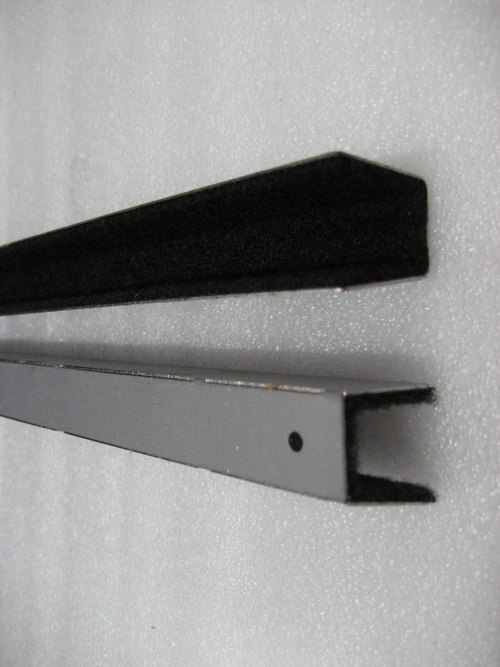 2 canales guía de barra de división inferior delanteros Dodge 46-68 Power Wagon WM300 1946-1947 Foto 2 de 3