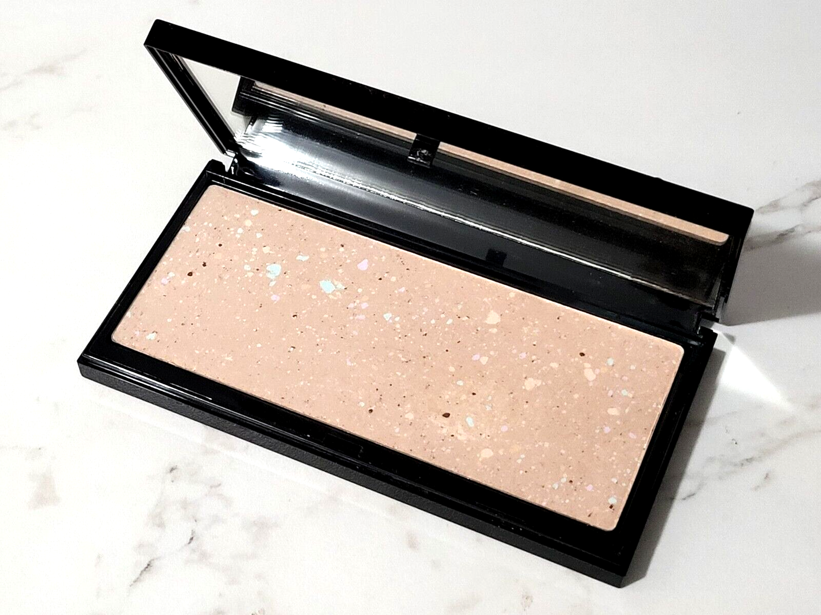 Ready to Wear Couture Finish Correcting Powder, 0.92 oz, 26g nwob  (#qq2