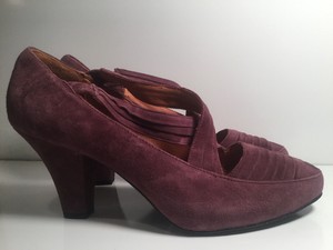 aubergine pumps