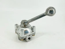 New Barksdale Controls 9001-M-Z13 Directional Control Valve 3 Position - No Box