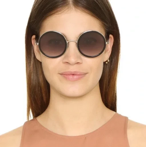 Wildfox Ryder 银色黑色镜框灰色渐变镜片圆形太阳镜带盒 50 毫米 — 第 2/4 张图片