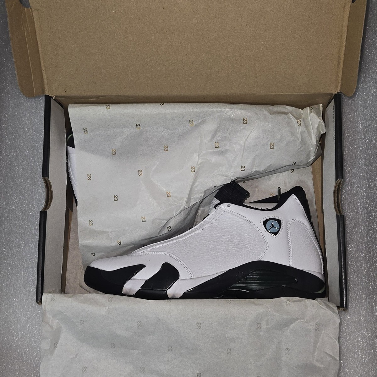Men\'s 10.5 - Jordan 14 Retro White Oxidized Green (2016) 487471-106 Sneakers Size 10 - Jordan 14 Retro Oxidized Green 2016 | Mercari main image 4