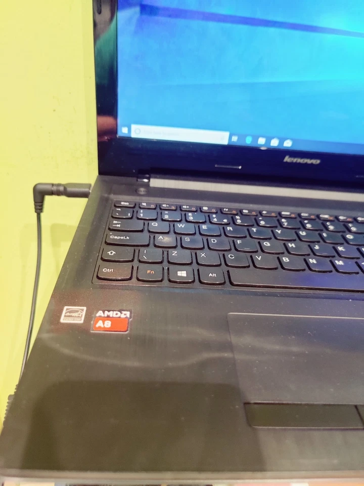 Laptop Lenovo 15.6 G51 AMD A8-7410 With Radeon 8 GB Ram 500 GB Run To Win - Image 2 of 4