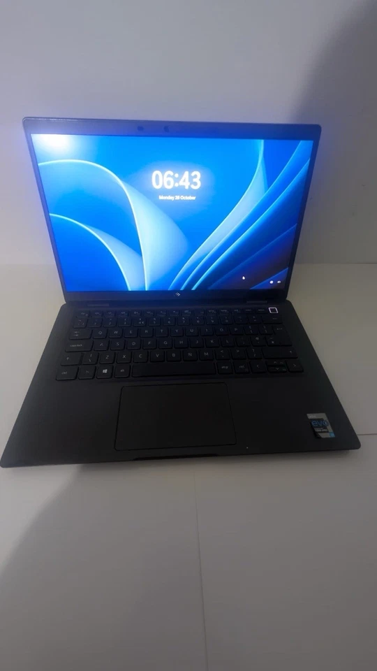 Dell Latitude 7320 · i7-1185G7 · 32GB · 1TB, photo 2 of 5