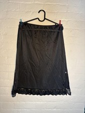 True vintage Maidenform Chantilly black nylon half slip skirt