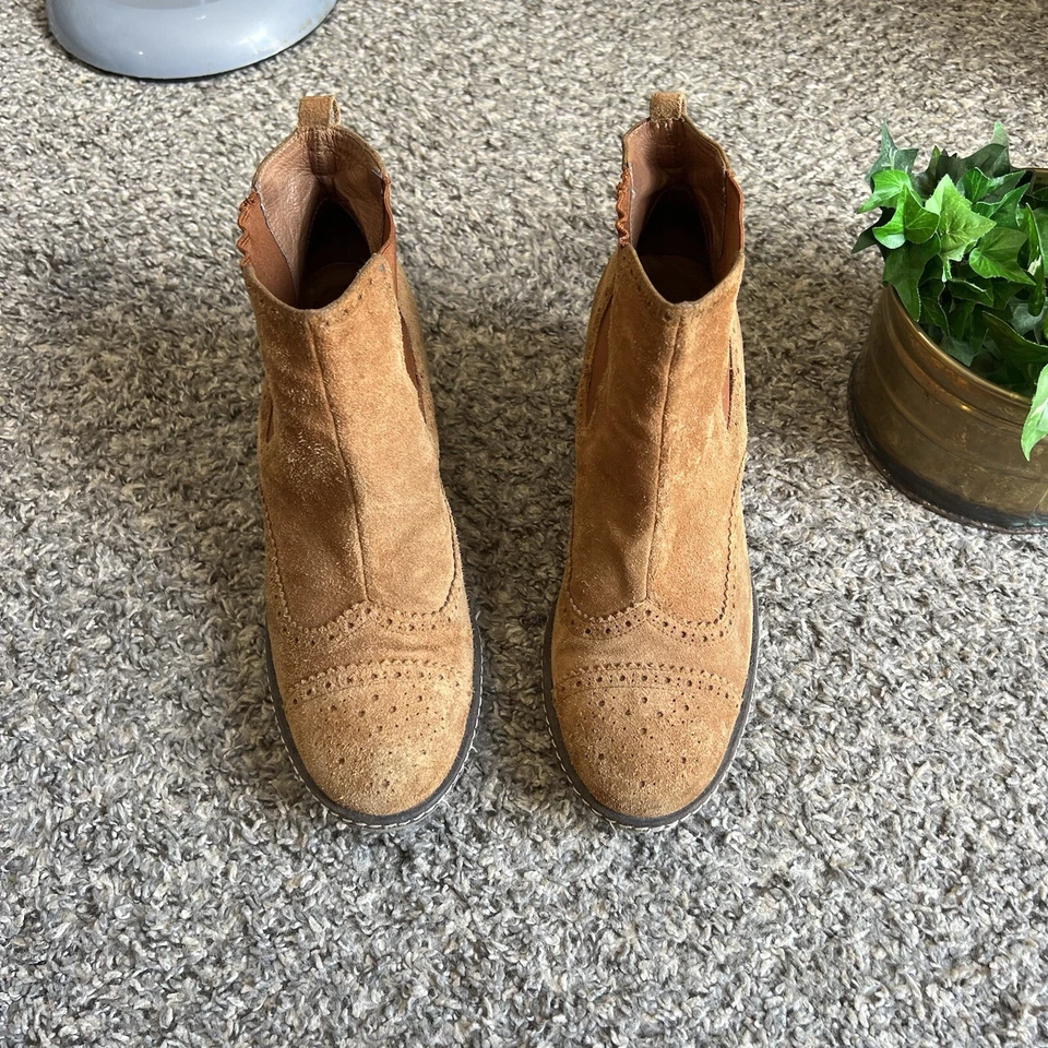 Botas de cuña Donald J Pliner para mujer talla 8 Chelsea punta de ala gamuza cuero marrón Foto 2 de 4