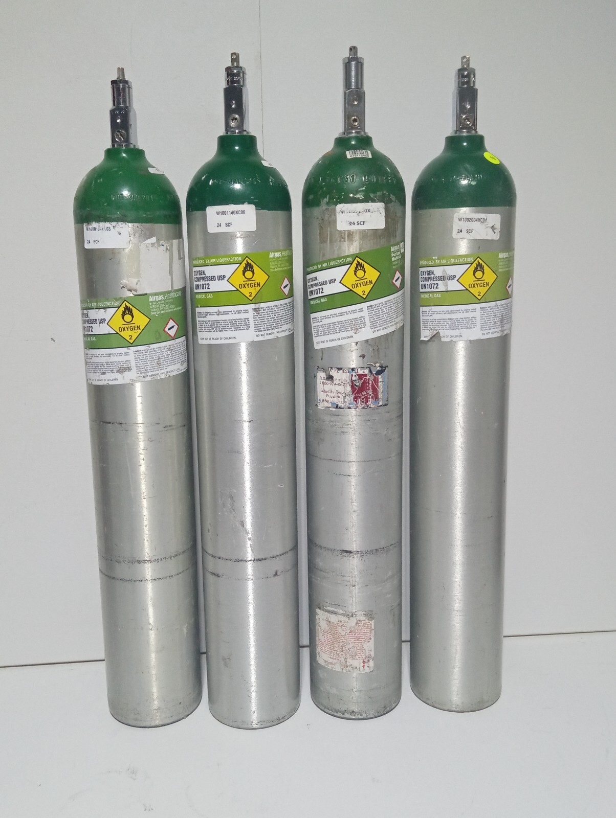 (1) Big 30" x 4" AIRGAS Oxygen Cylinder, E Size (EMPTY Tank) 4